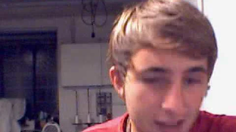 Michael nel 2009, in un fotogramma del suo primo video su YouTube